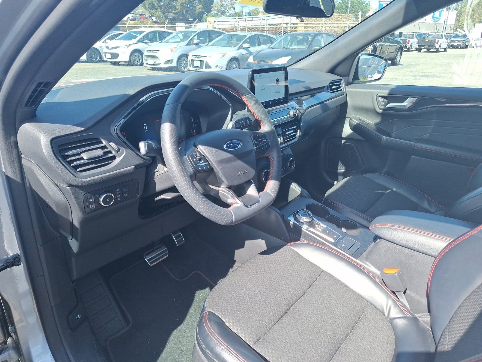 Used 2023 Ford Escape ST-Line Select AWD/4WD image 10