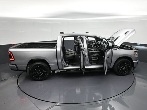 Used 2024 RAM 1500 Laramie AWD/4WD image 37