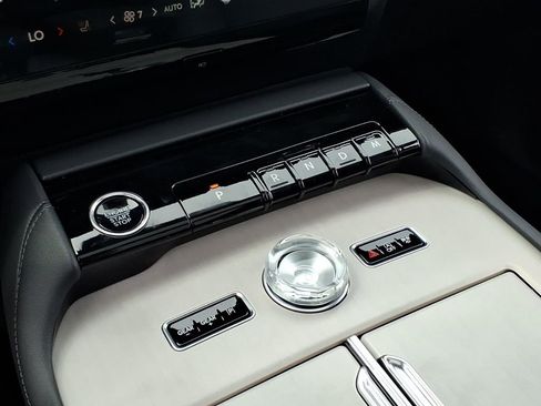 New 2026 Lincoln Navigator Reserve AWD/4WD image 25