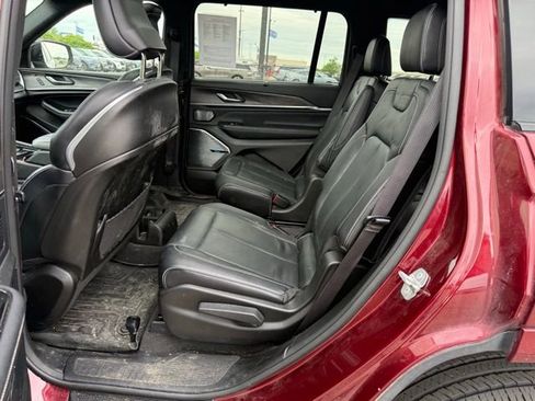 Used 2021 Jeep Grand Cherokee L Overland w/ Luxury Tech Group IV AWD/4WD image 14