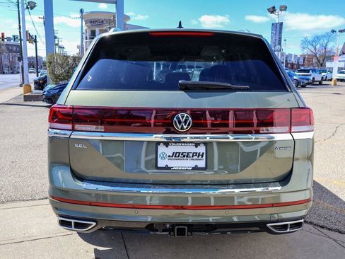New 2026 Volkswagen Atlas SEL Premium R-Line AWD/4WD image 4