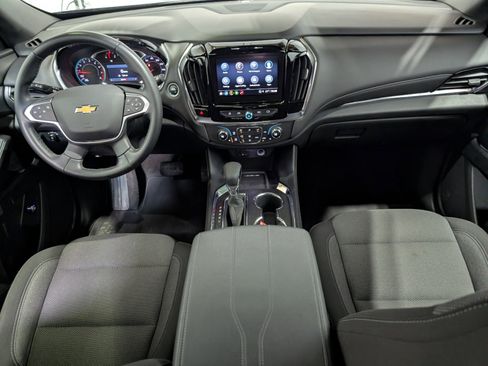 Used 2023 Chevrolet Traverse LT image 12