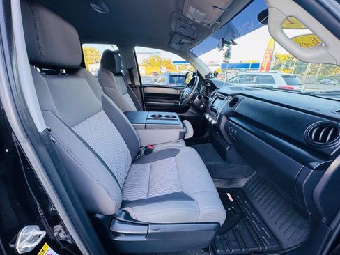 Used 2017 Toyota Tundra SR5 image 12