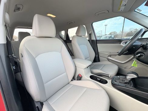 Used 2024 Kia Soul LX image 30