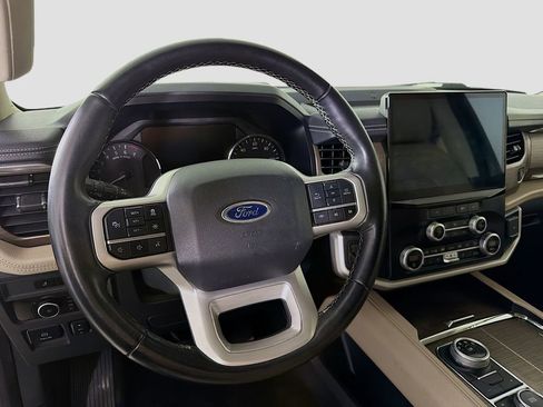 Used 2024 Ford Expedition Limited AWD/4WD image 14