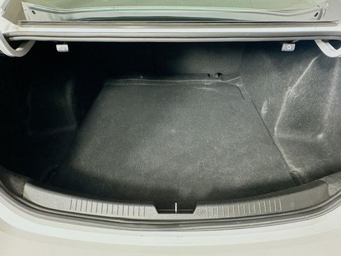 Used 2023 Chevrolet Malibu LT FWD image 21