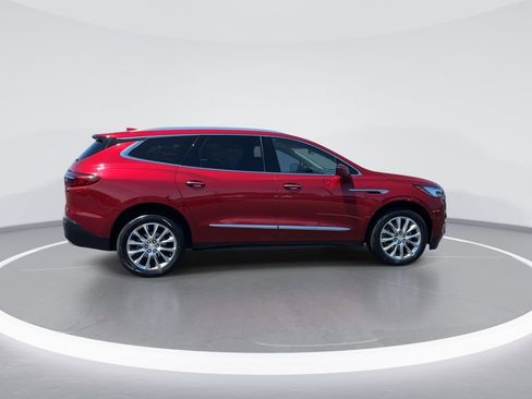 Used 2021 Buick Enclave Essence w/ Sound and Sites Package AWD/4WD image 9