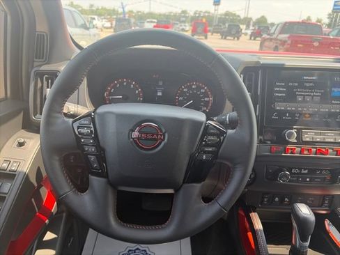 Used 2025 Nissan Frontier PRO-4X w/ Pro Premium Package AWD/4WD image 15