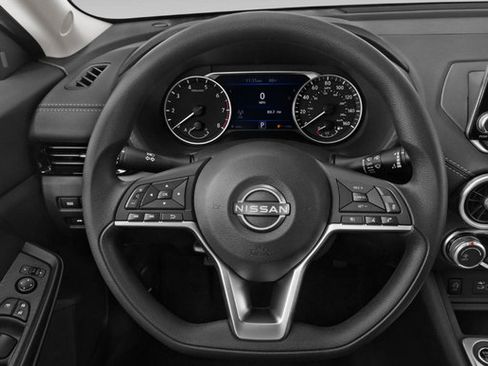 Used 2024 Nissan Sentra SV FWD image 9