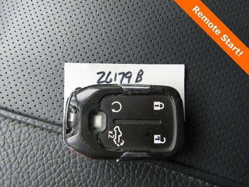 Used 2023 GMC Sierra 2500 Denali w/ Denali Ultimate Package AWD/4WD image 28