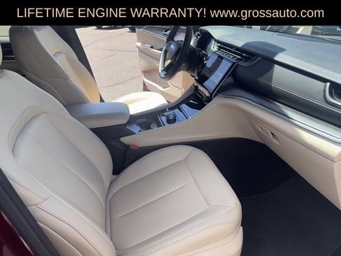 Used 2024 Jeep Grand Cherokee Limited AWD/4WD image 37