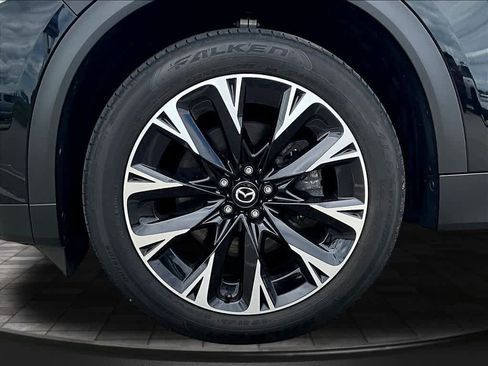 Used 2024 MAZDA CX-90 Plug-In Hybrid w/ Premium Plus AWD/4WD image 37