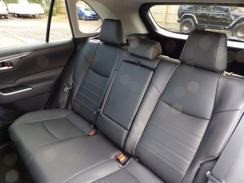 Used 2024 Toyota RAV4 XLE Premium image 24