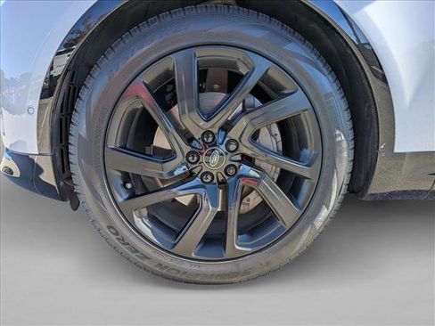 Used 2023 Land Rover Discovery S R-Dynamic image 21