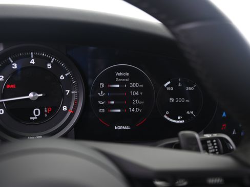 Used 2022 Porsche 911 Carrera S RWD image 34