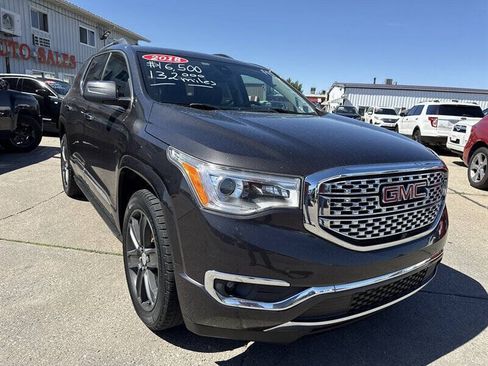Used 2018 GMC Acadia Denali w/ Technology Package AWD/4WD image 11