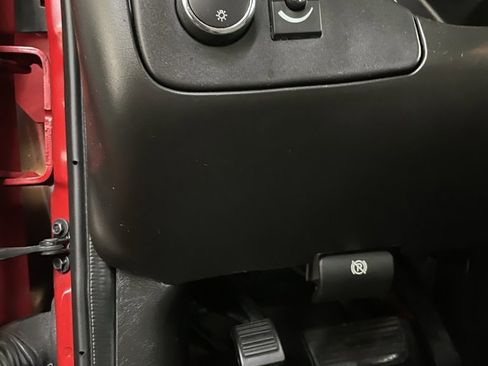 Used 2015 Chevrolet Express 3500 LS w/ Chrome Appearance Package image 19