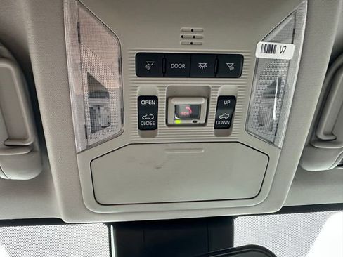 Used 2025 Toyota RAV4 XLE image 20