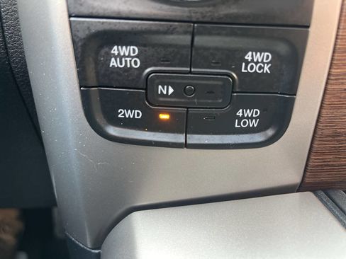 Used 2017 RAM 1500 Laramie w/ Convenience Group image 33