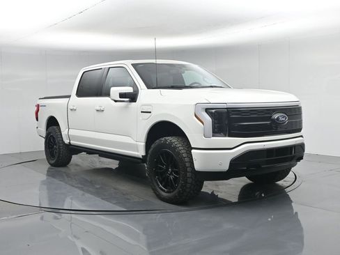 Used 2023 Ford F150 Lightning Platinum image 59