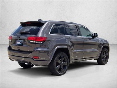 Used 2015 Jeep Grand Cherokee Altitude AWD/4WD image 4