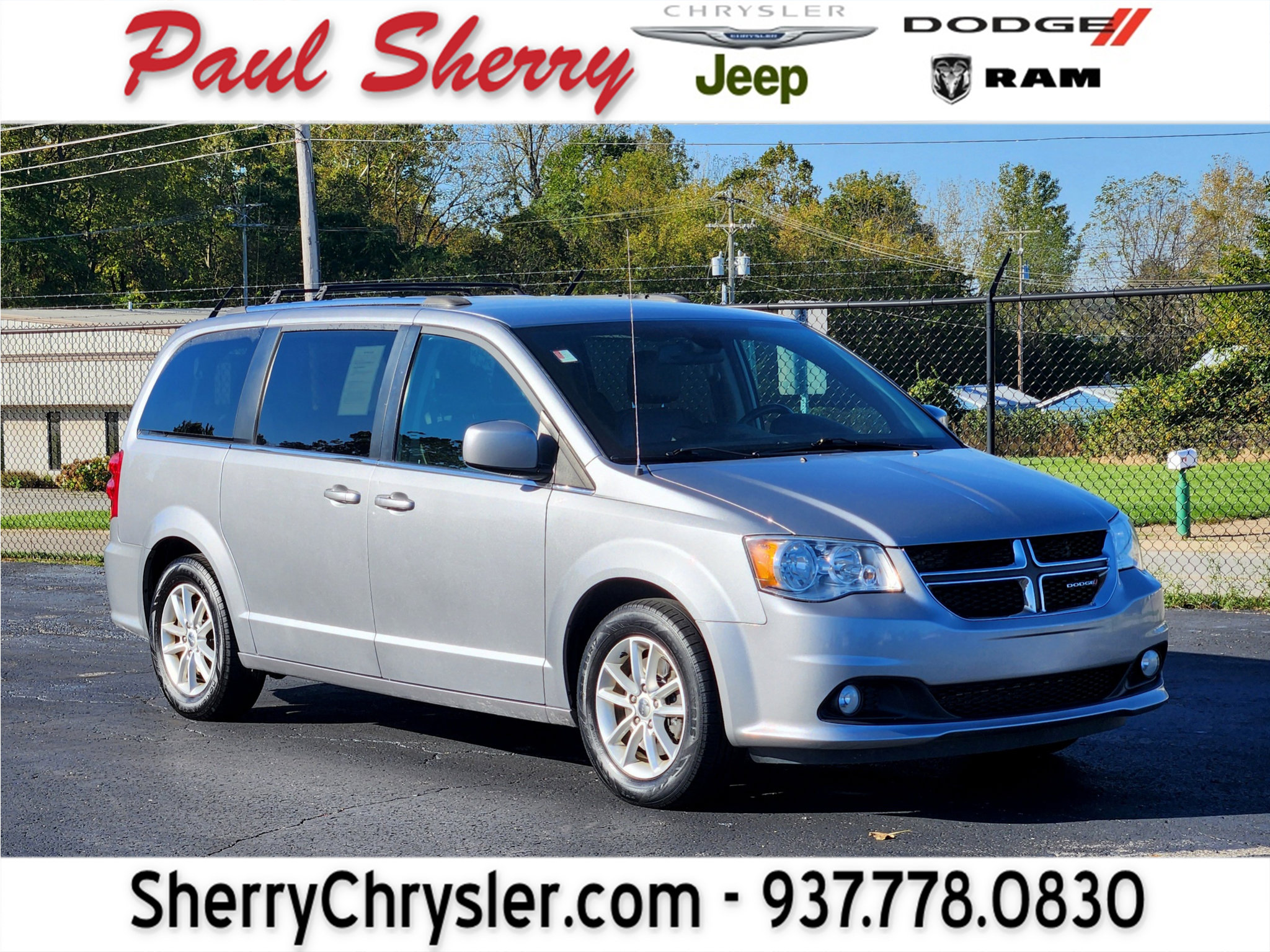 Used 2019 Dodge Grand Caravan SXT FWD image 1