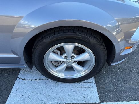 Used 2007 Ford Mustang GT RWD image 13