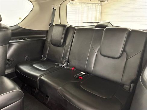 Used 2024 INFINITI QX80 Luxe image 18