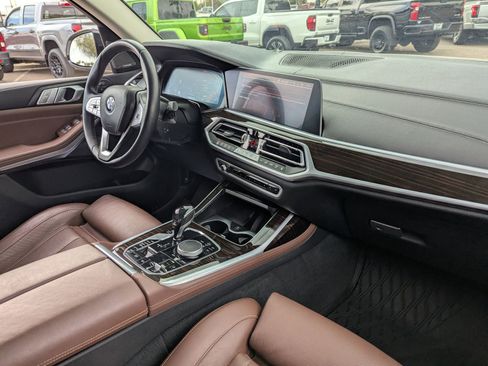 Used 2020 BMW X7 xDrive40i w/ Premium Package image 13