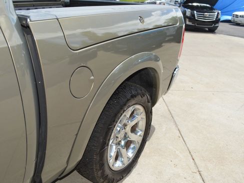 Used 2015 RAM 1500 Laramie w/ Convenience Group AWD/4WD image 3