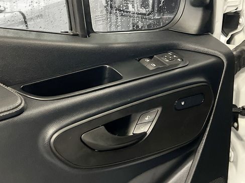 Used 2024 Mercedes-Benz Sprinter 2500 image 17