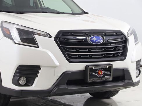 Used 2023 Subaru Forester Premium image 38