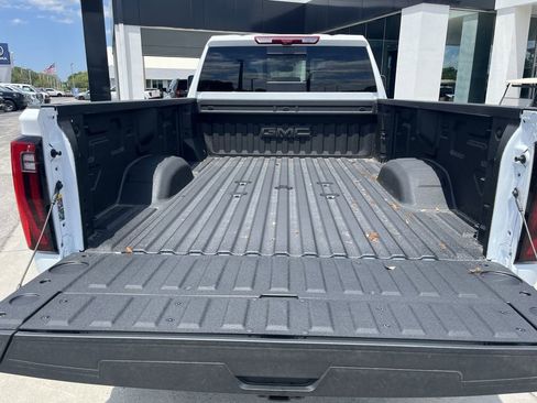 New 2026 GMC Sierra 3500 Denali w/ Denali Reserve Package AWD/4WD image 12