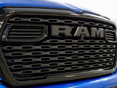 Used 2025 RAM 1500 Big Horn AWD/4WD image 32