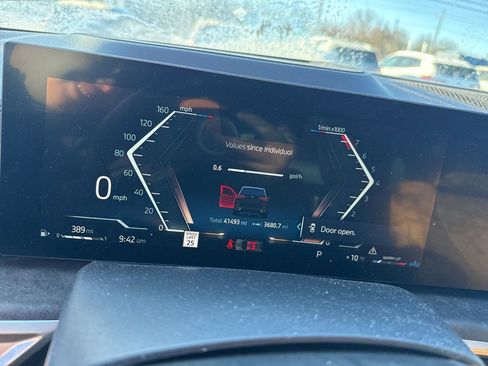 Used 2024 BMW X5 xDrive40i w/ M Sport Package image 14