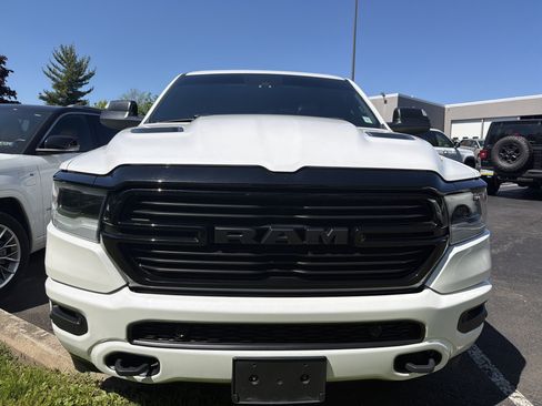 Used 2022 RAM 1500 Laramie AWD/4WD image 2