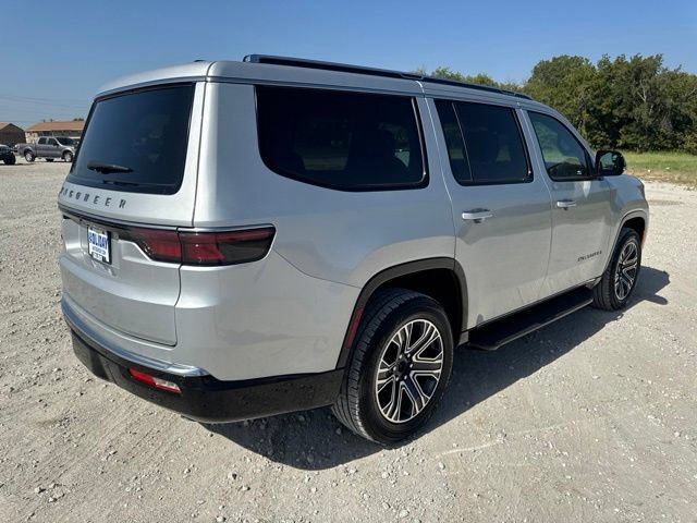 Used 2025 Jeep Wagoneer Series II AWD/4WD image 7