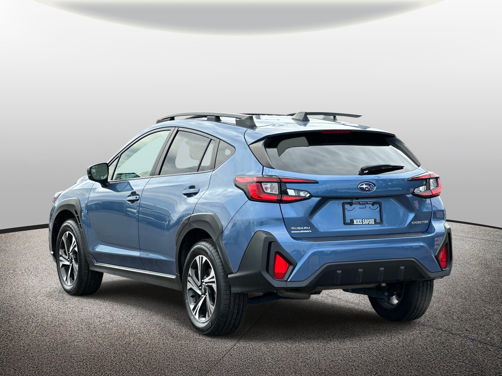 Used 2024 Subaru Crosstrek 2.0i Premium AWD/4WD image 3