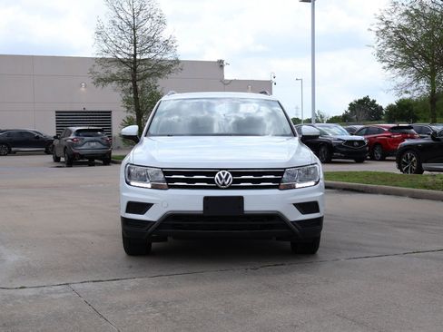 Used 2021 Volkswagen Tiguan SE image 6