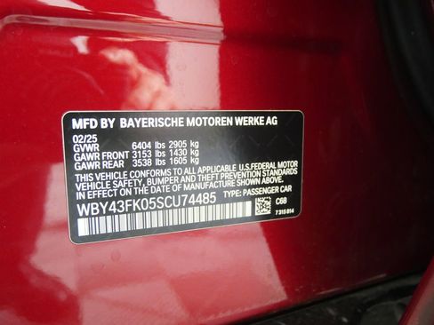 Certified 2025 BMW i5 M60 image 33