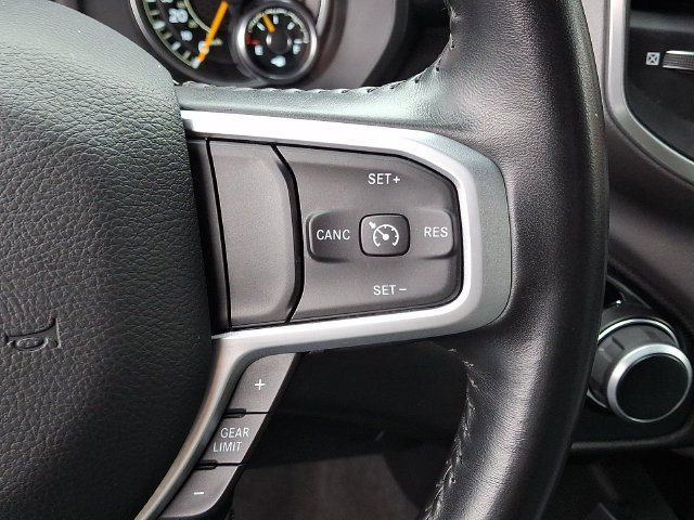 Used 2022 RAM 1500 4x4 Crew Cab image 23