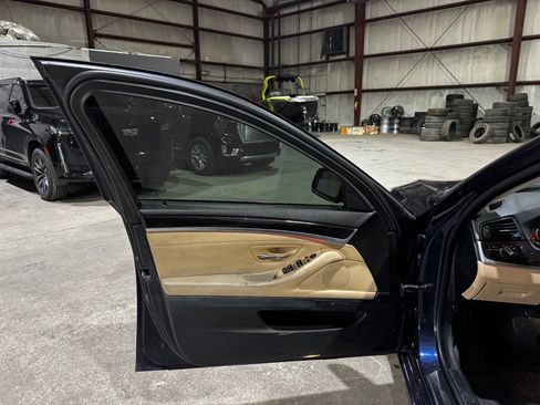 Used 2016 BMW 528i Sedan image 11
