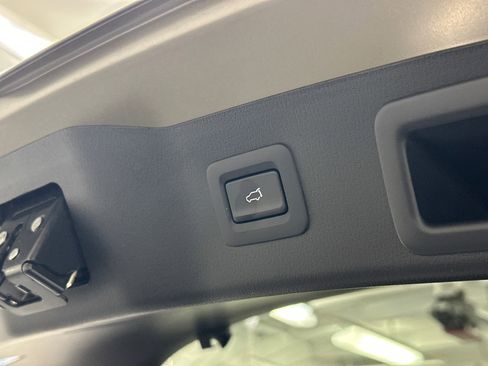 Certified 2025 MAZDA CX-5 Carbon Edition image 9