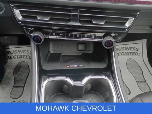 Used 2026 Chevrolet Traverse RS AWD/4WD image 36