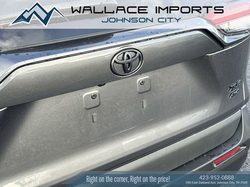 Used 2022 Toyota RAV4 XLE image 10