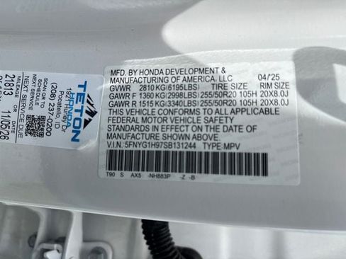 Certified 2025 Honda Pilot Black Edition image 32
