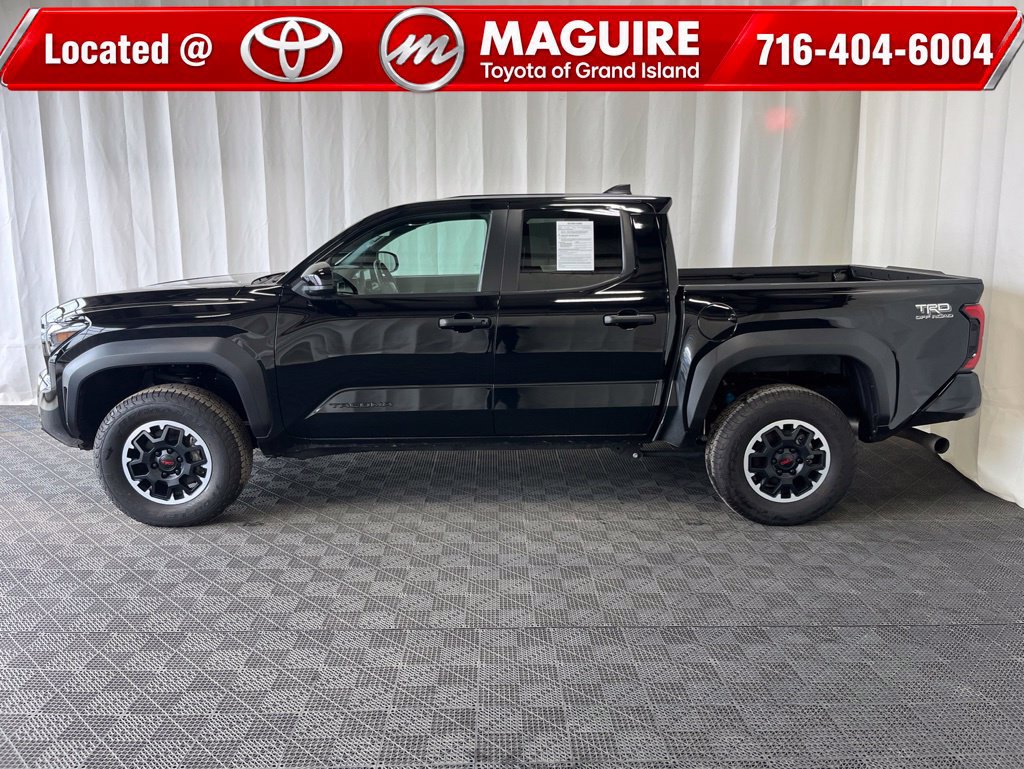 Used 2024 Toyota Tacoma TRD Off-Road AWD/4WD image 1