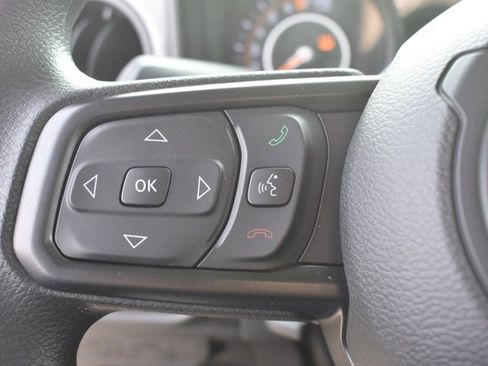 New 2026 Jeep Gladiator Sport image 18