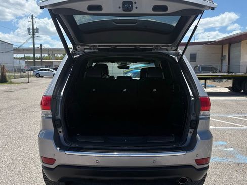 Used 2019 Jeep Grand Cherokee Limited image 13