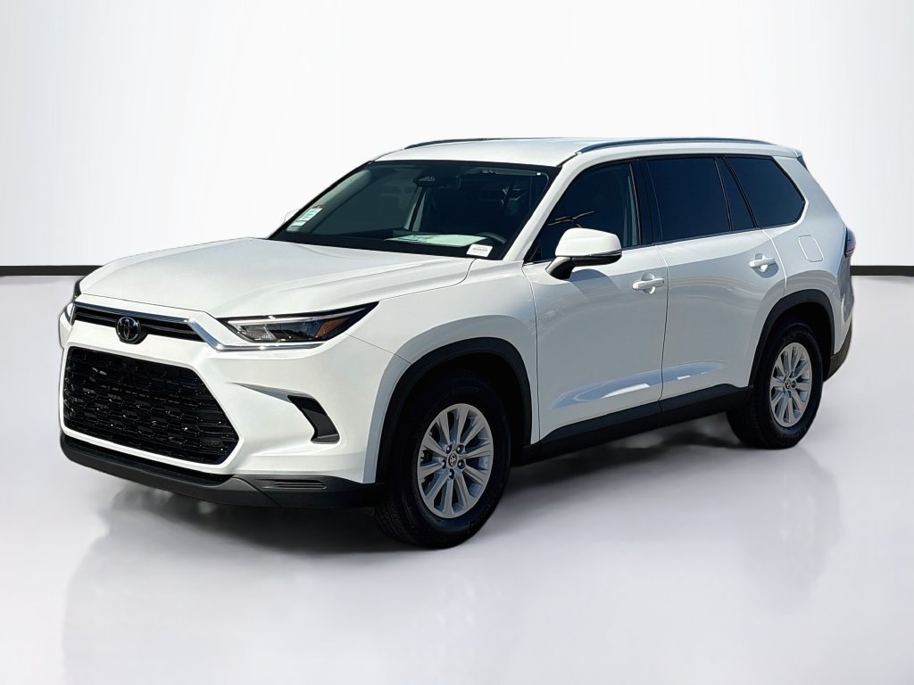New 2026 Toyota Grand Highlander XLE FWD image 1